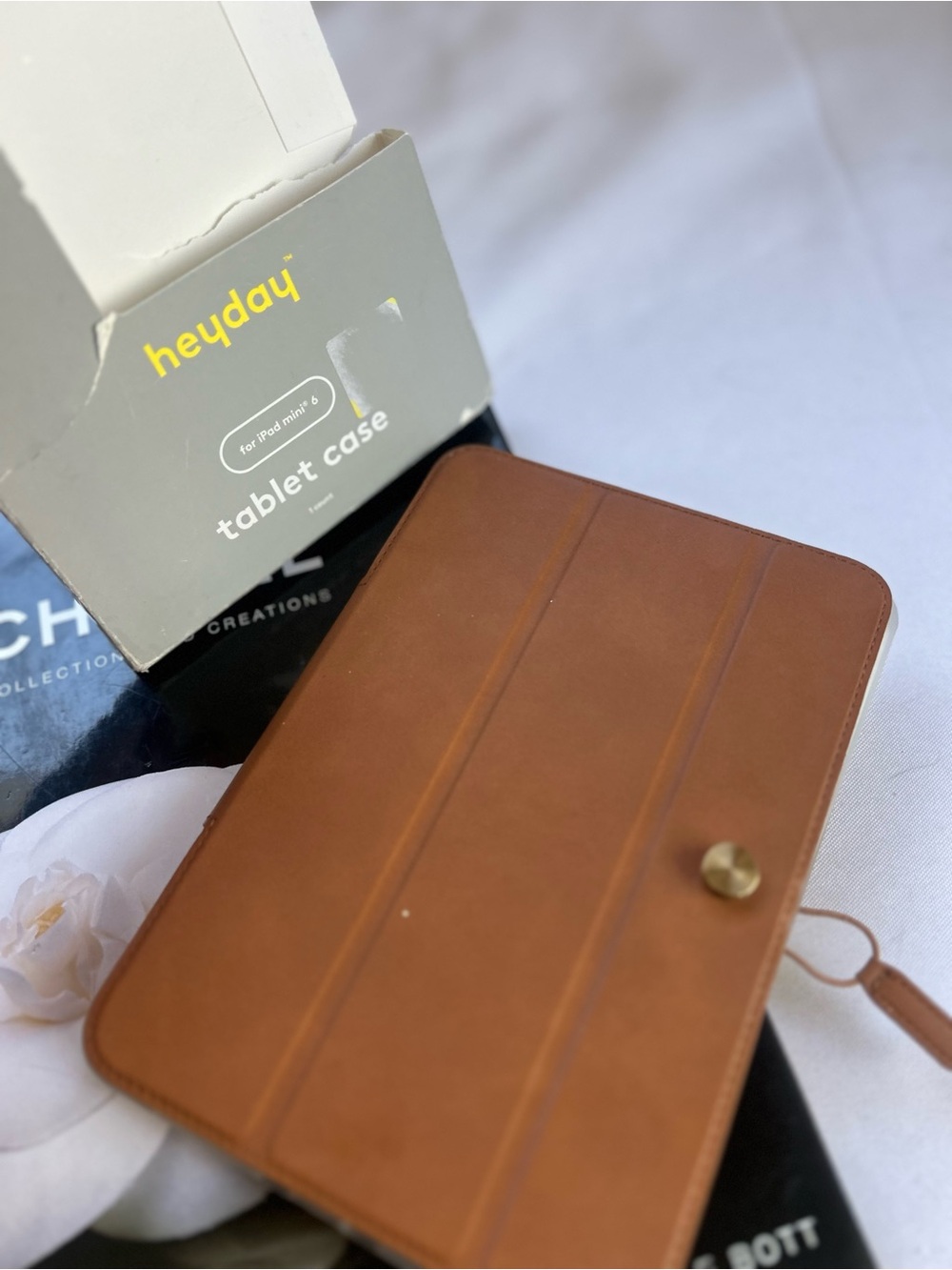 iPad mini 4 Brown Tablet Folio Case with Magnetic Strap - Unbranded